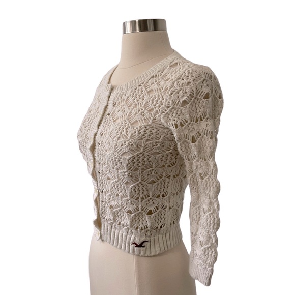 Hollister California Women’s Knit Cardigan Sweater Top Size XS Cream in Color - Picture 2 of 6